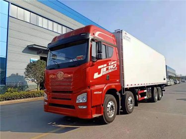 解放JH6前四后八冷藏车