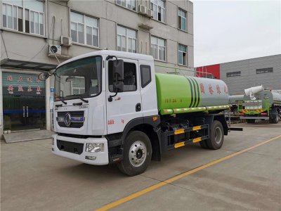 10-14吨洒水车